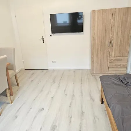 Modernes Mit 3 Schlafzimmern In *